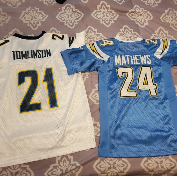 2 reebok women's charger jerseys - Picture 2 of 4